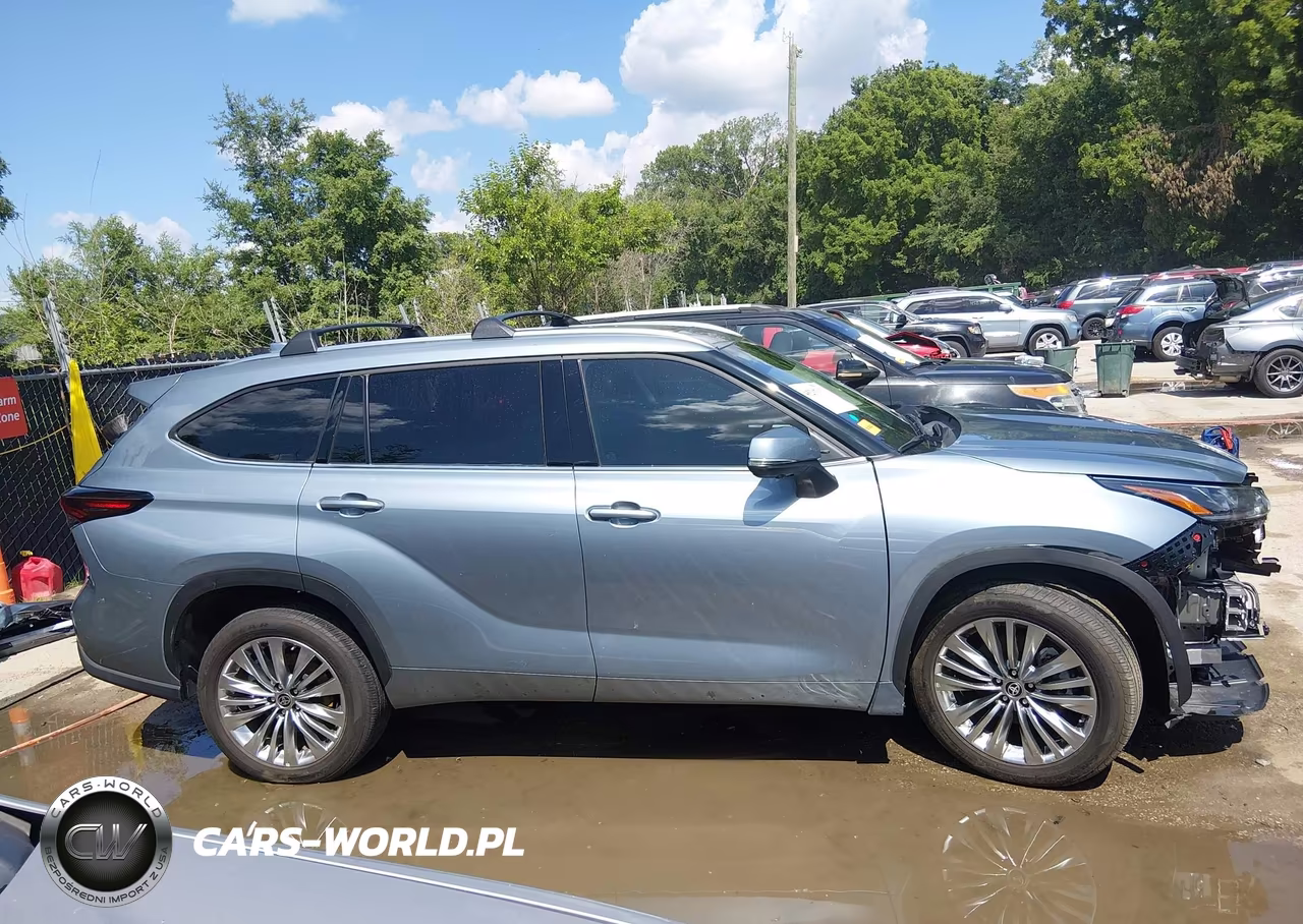 2024 Toyota Highlander Platinum VIN:5TDKDRAH1RS531188 - 14