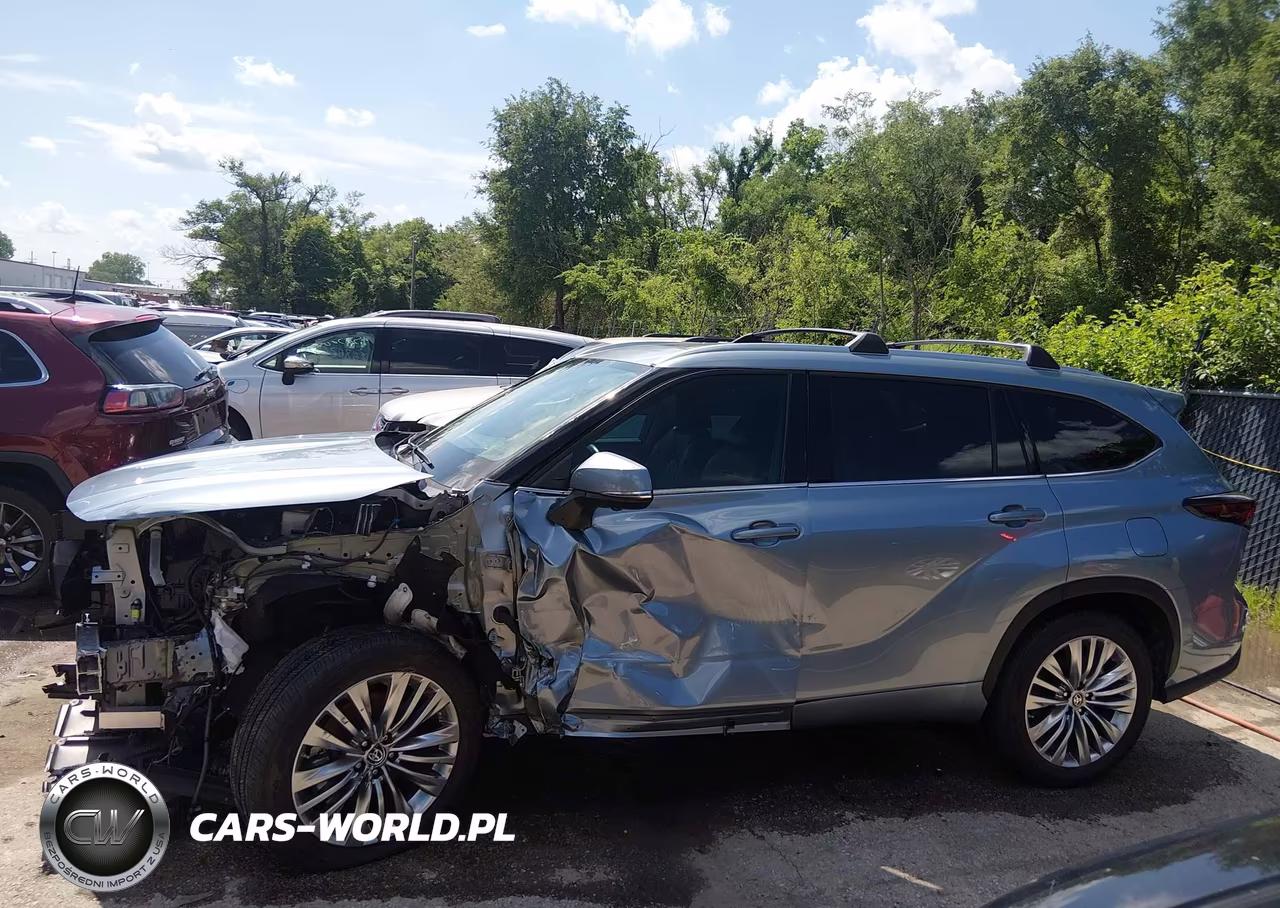 2024 Toyota Highlander Platinum VIN:5TDKDRAH1RS531188 - 15