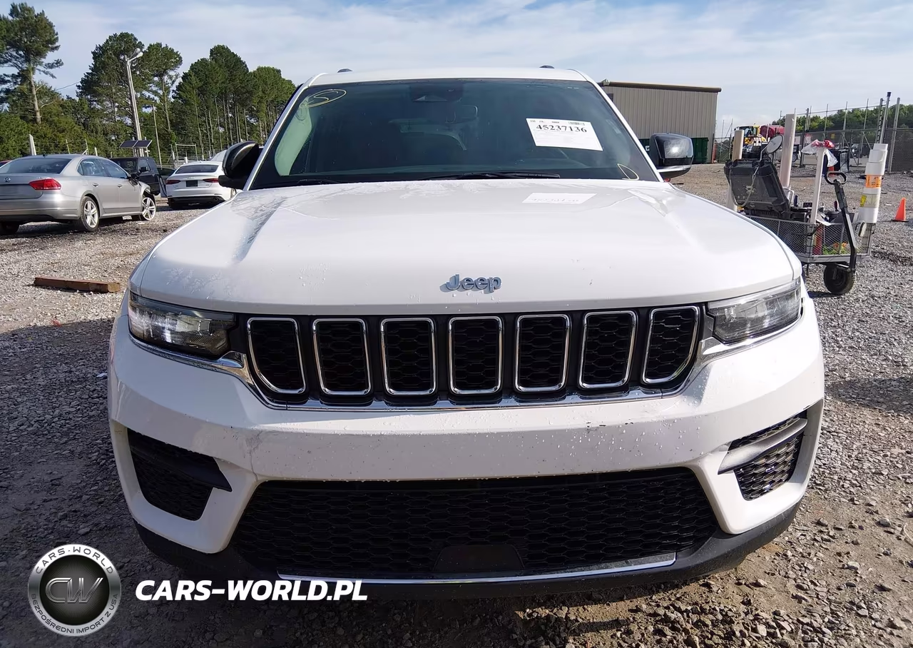2023 Jeep Grand Cherokee Laredo VIN:1C4RJGAG2PC542170 - 12