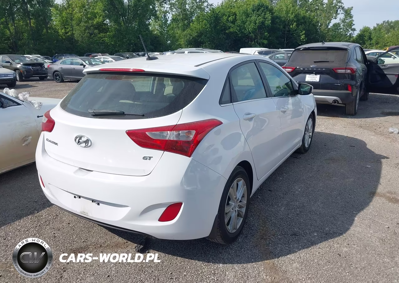 HYUNDAI ELANTRA GT VIN:KMHD35LH7EU217984 - 4