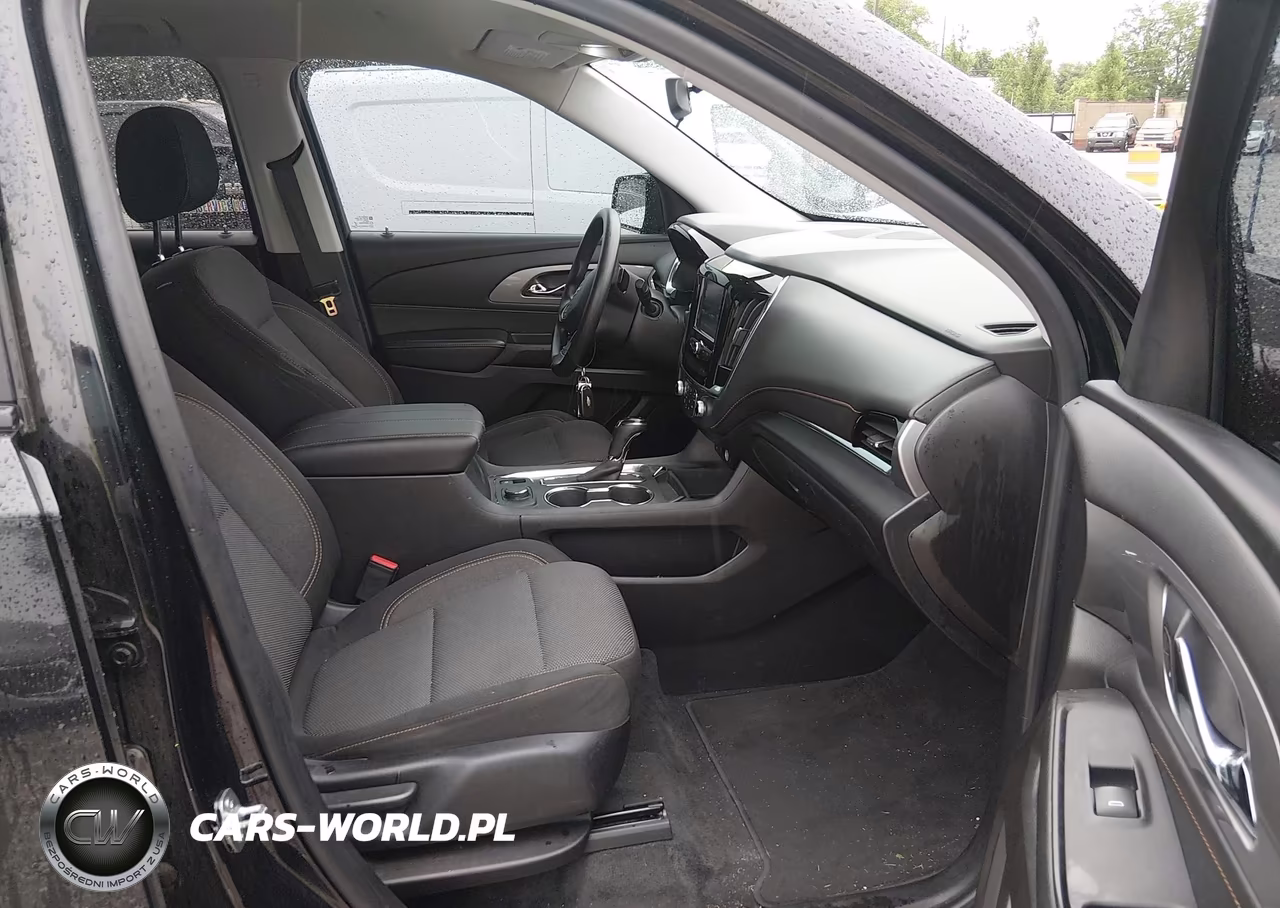 2019 Chevrolet Traverse Ls VIN:1GNERFKW5KJ196313 - 4