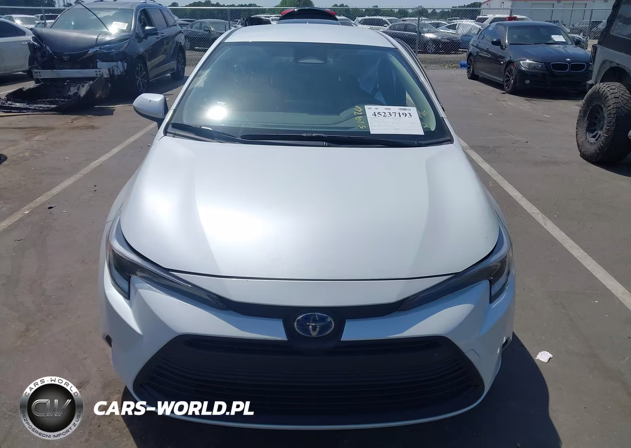2025 Toyota Corolla Hybrid Le VIN:JTDBCMFE7S3070123 - 13