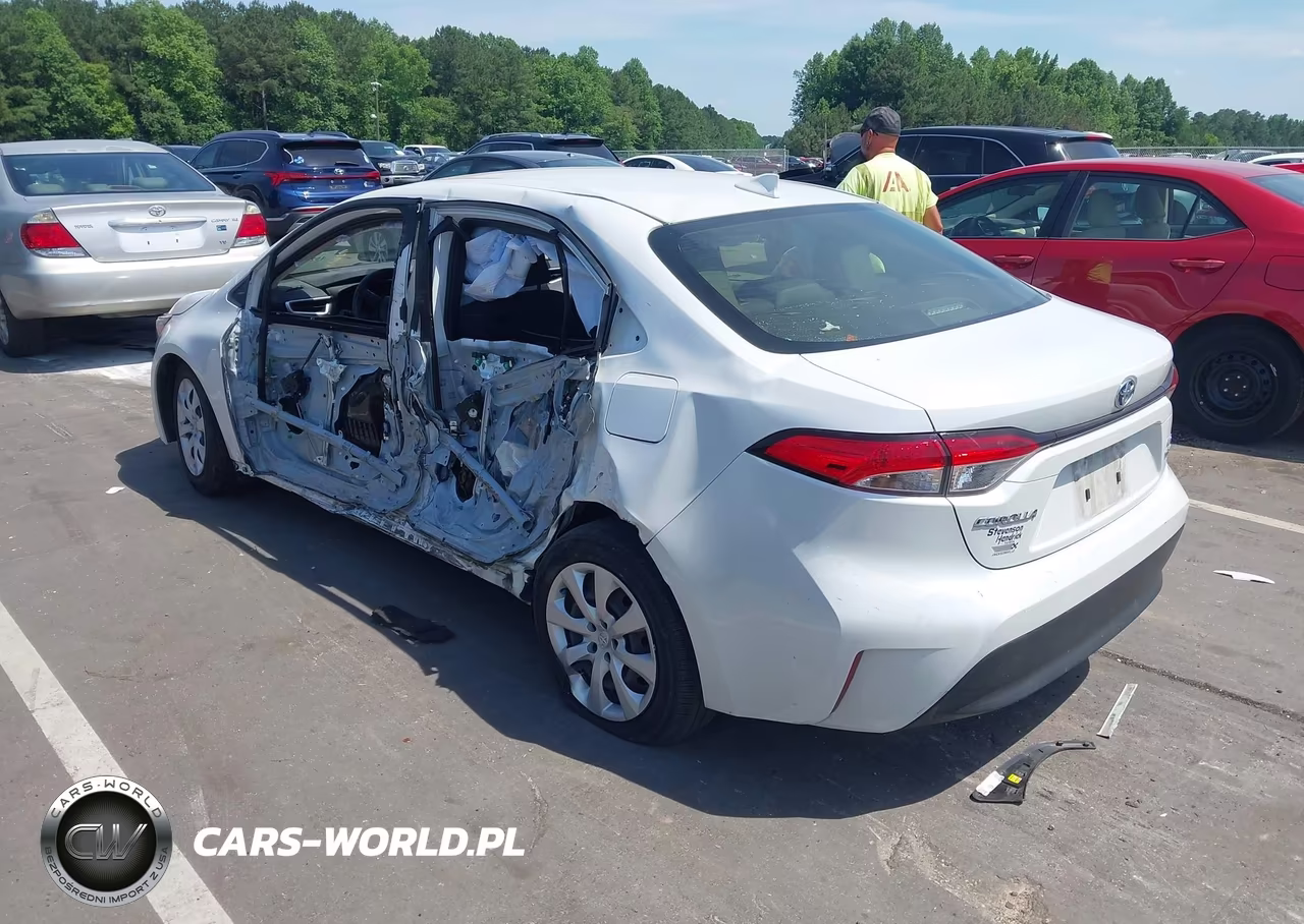 2025 Toyota Corolla Hybrid Le VIN:JTDBCMFE7S3070123 - 3