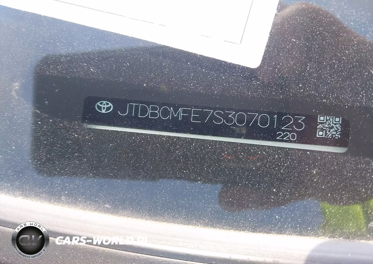 2025 Toyota Corolla Hybrid Le VIN:JTDBCMFE7S3070123 - 9
