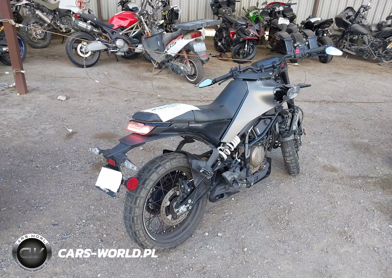 2024 Husqvarna Vitpilen 401-Svartpilen 401 VIN:MD2JUJ405RN209513 - 4
