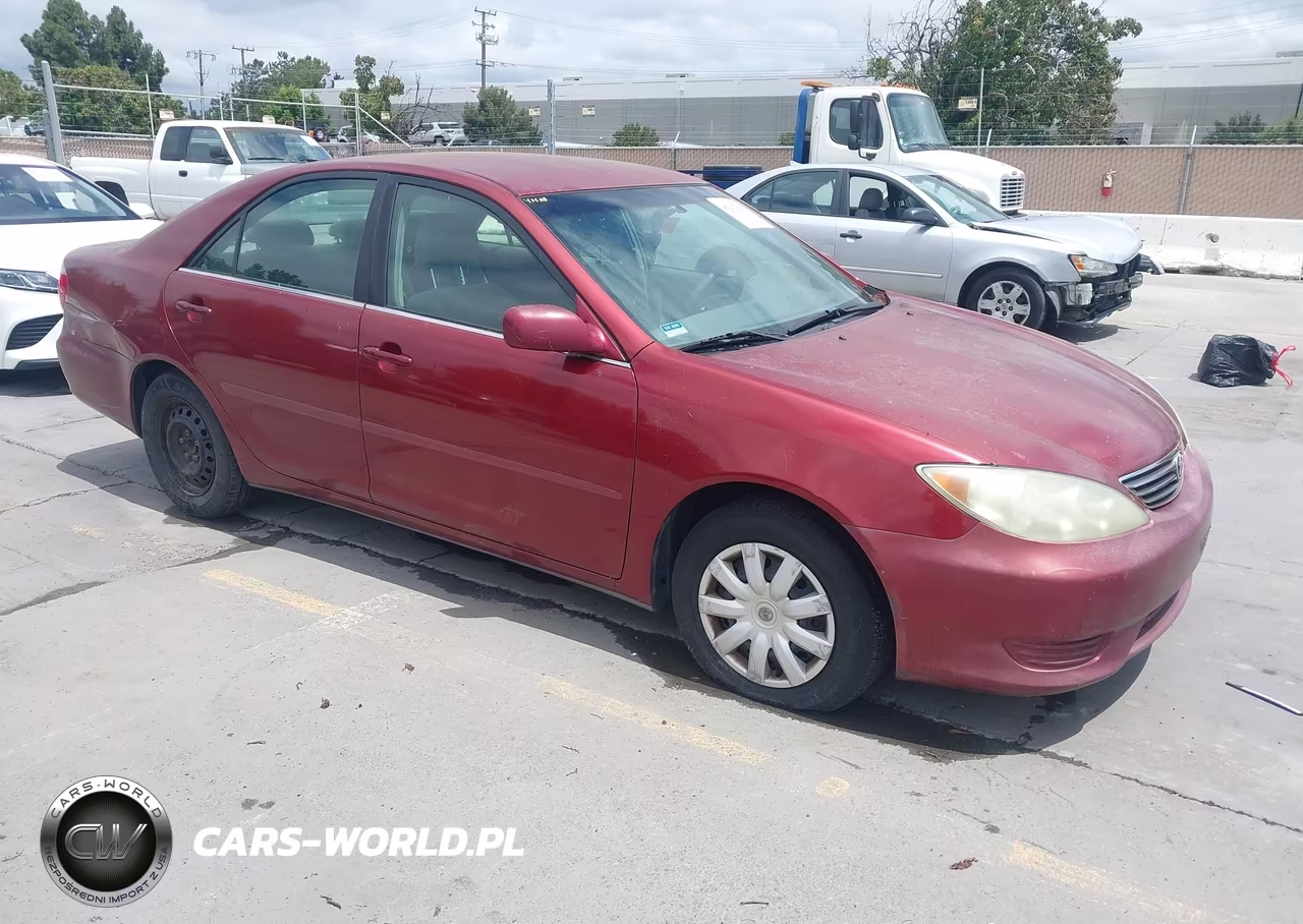 2005 Toyota Camry Le