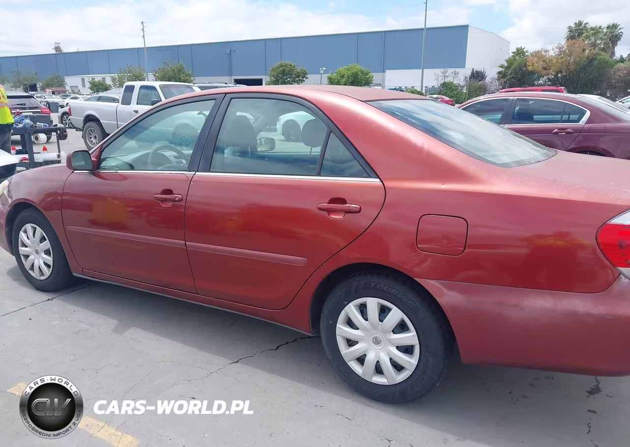 2005 Toyota Camry Le VIN:4T1BE32K75U394246 - 6