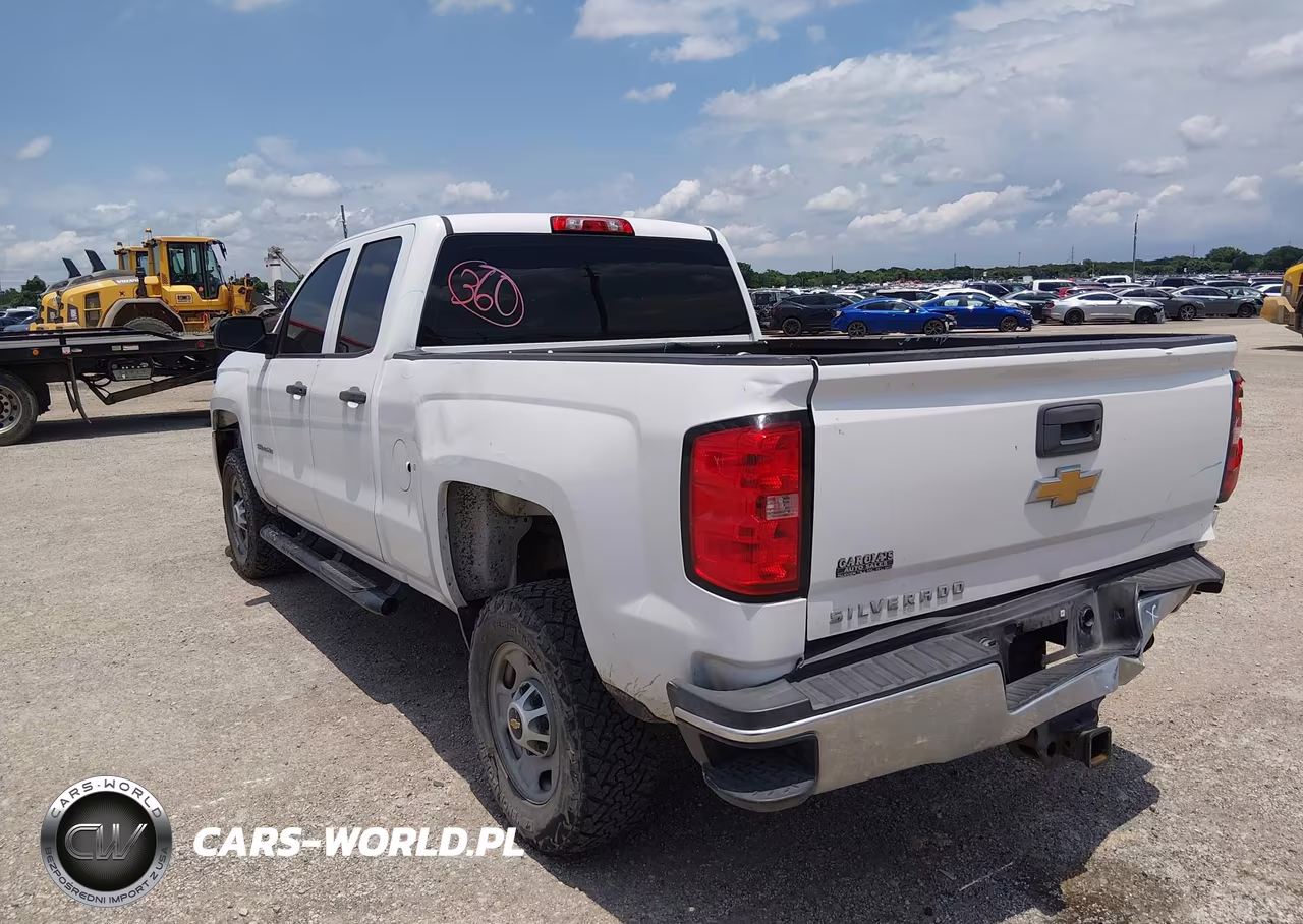 2015 Chevrolet Silverado 2500Hd Wt VIN:1GC2CUEG6FZ546710 - 3