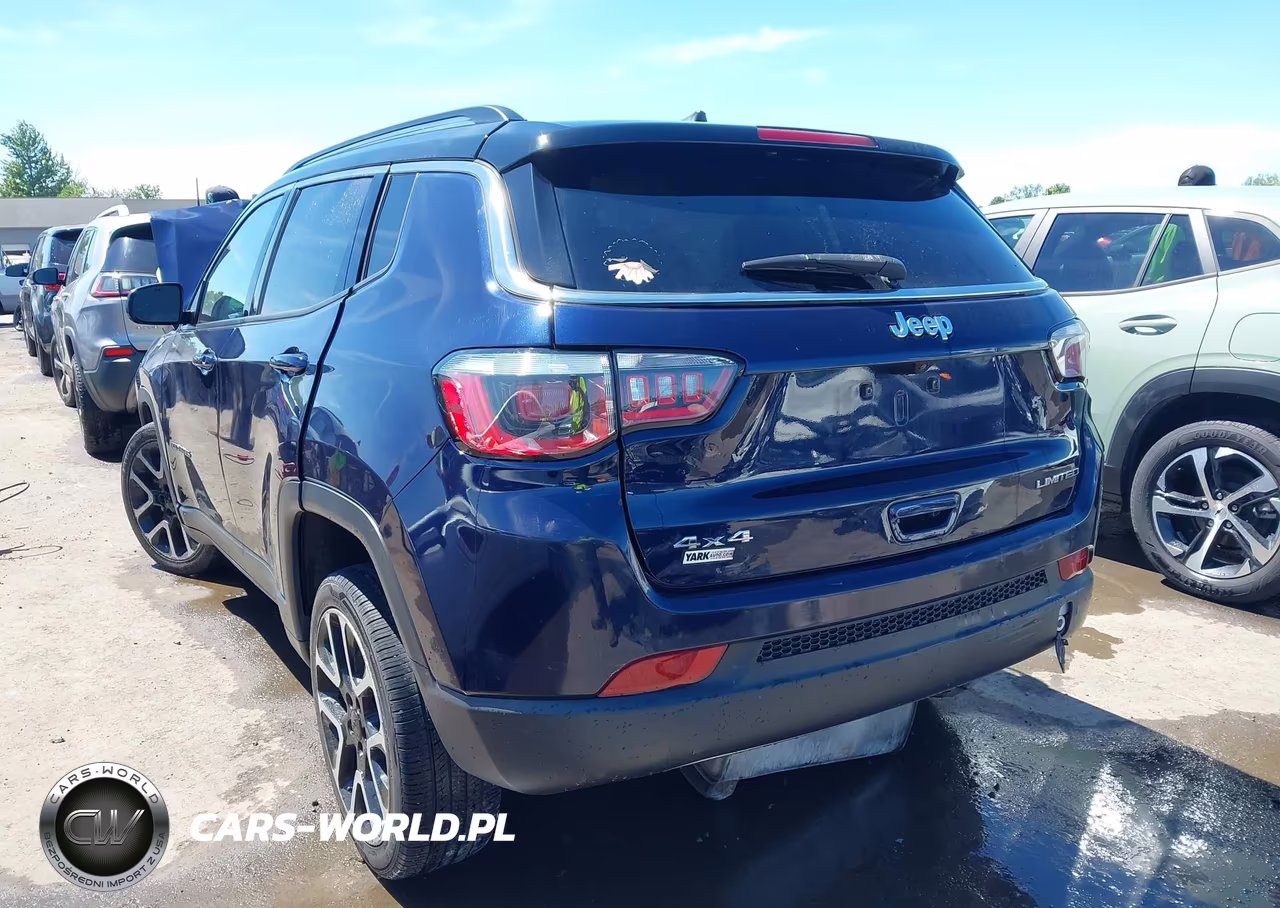 2018 Jeep Compass Limited 4X4 VIN:3C4NJDCB3JT400405 - 3