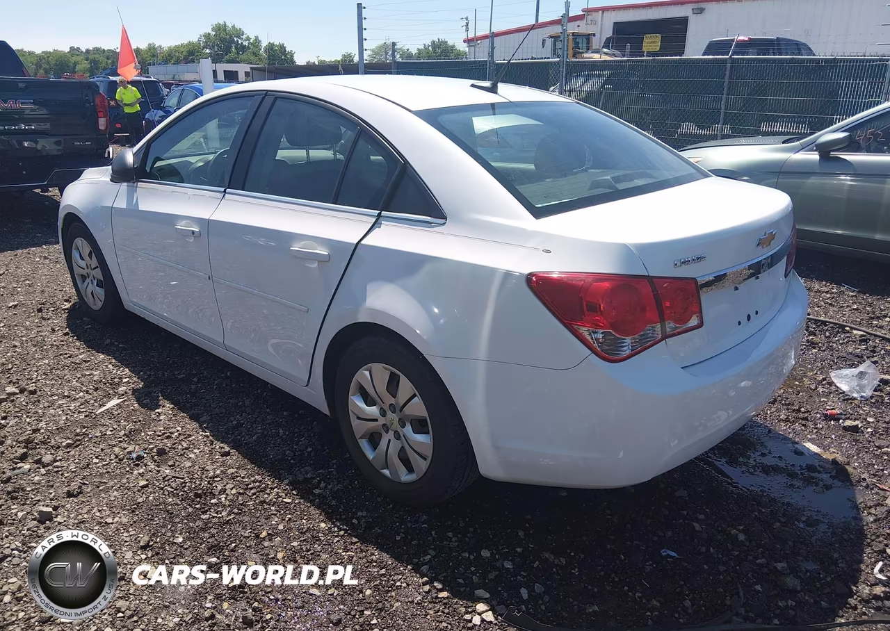 2012 Chevrolet Cruze Ls VIN:1G1PC5SH3C7310332 - 3