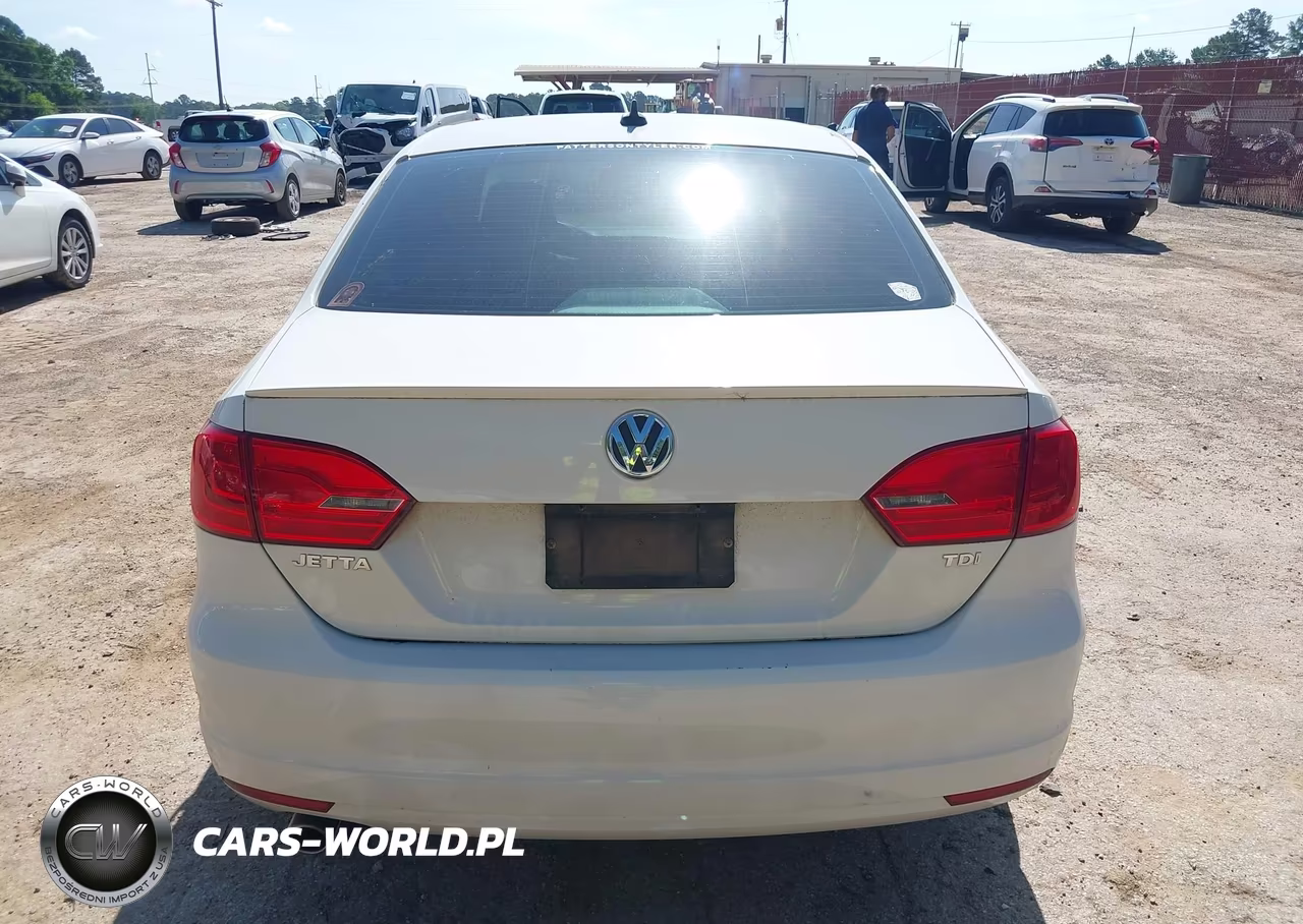 2011 Volkswagen Jetta 2.0L Tdi VIN:3VWLL7AJ4BM111779 - 16