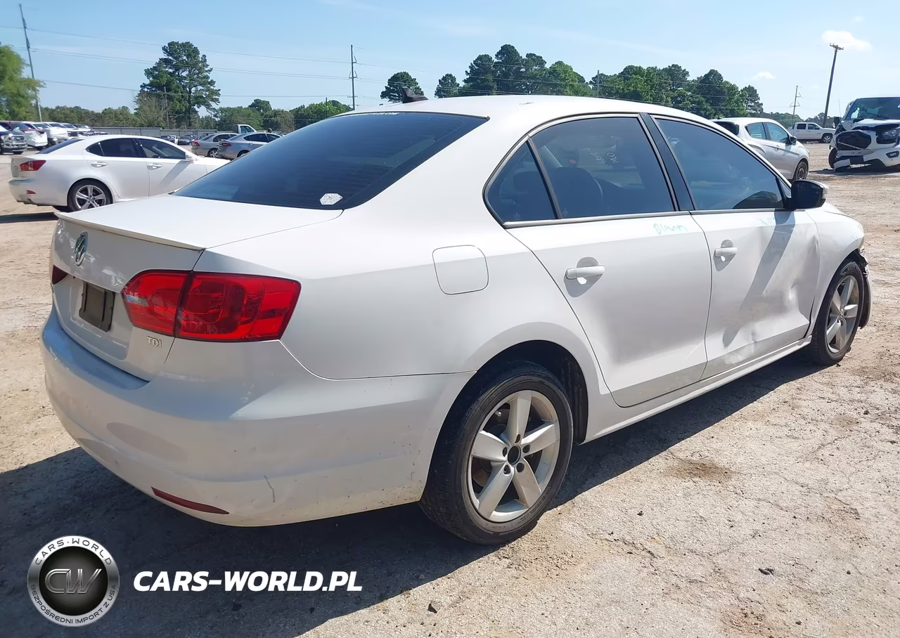 2011 Volkswagen Jetta 2.0L Tdi VIN:3VWLL7AJ4BM111779 - 4