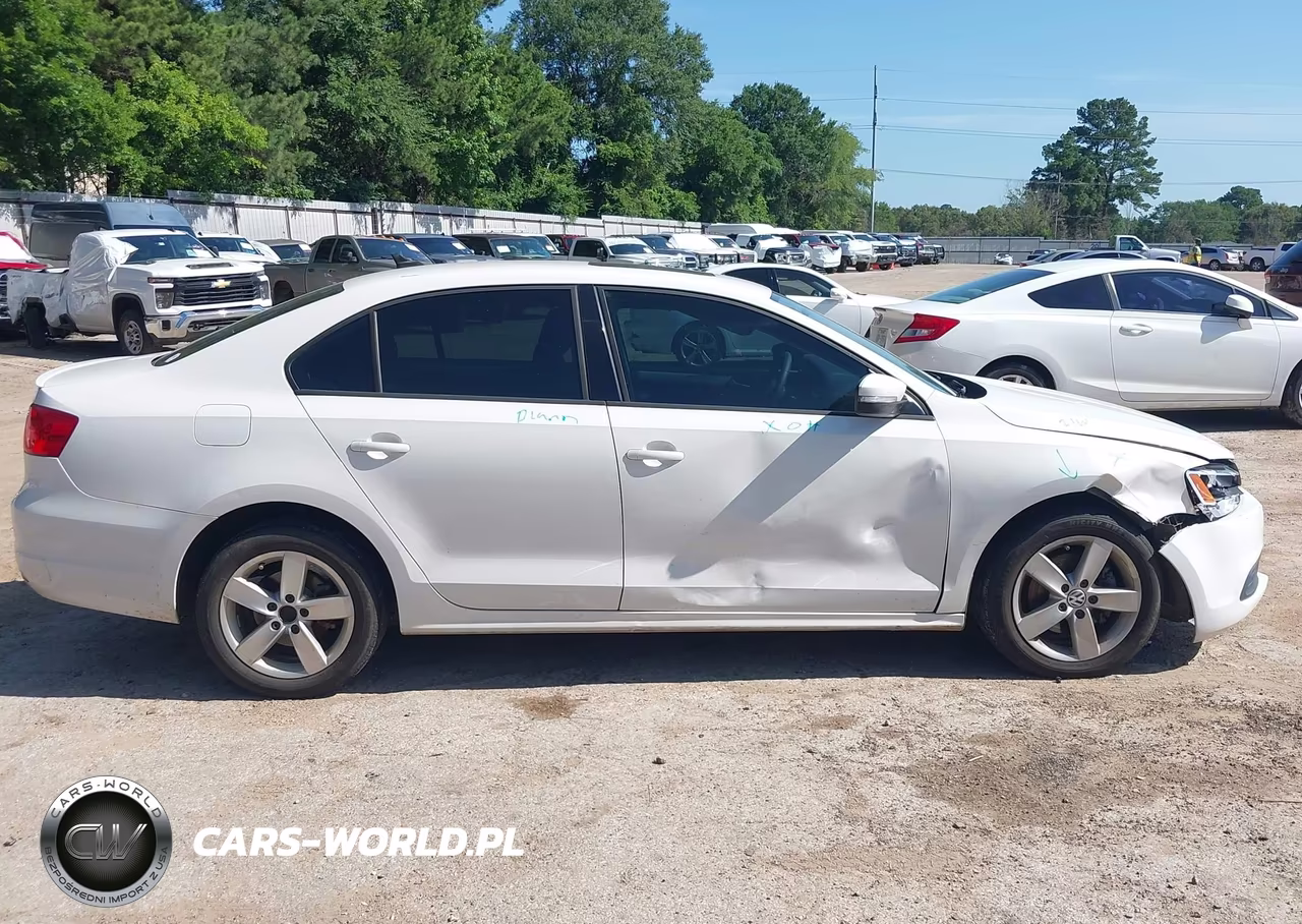 2011 Volkswagen Jetta 2.0L Tdi VIN:3VWLL7AJ4BM111779 - 6