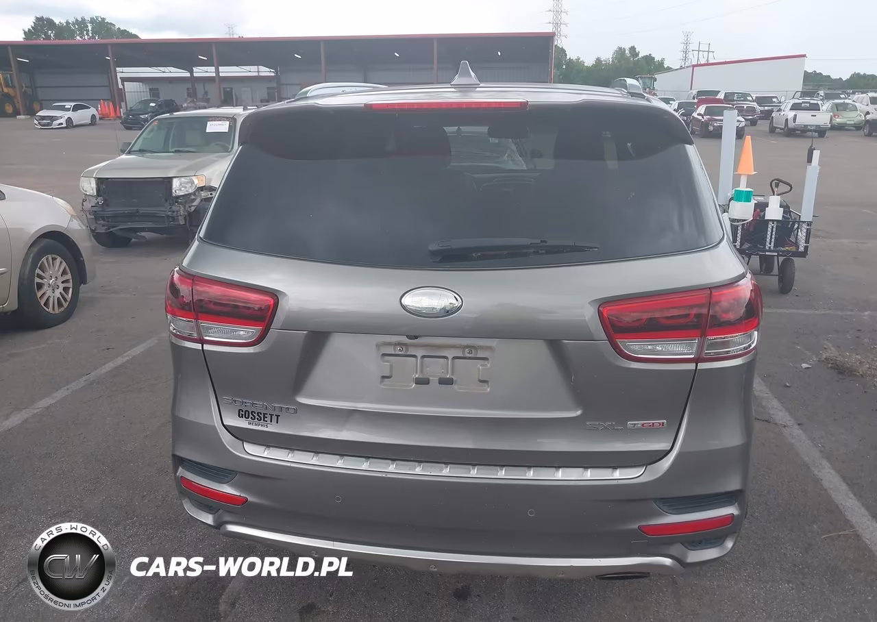 2016 Kia Sorento 2.0T Sxl VIN:5XYPK4A13GG059605 - 17