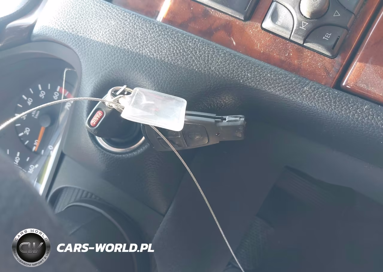 2000 Mercedes-Benz E 320 VIN:WDBJF65JXYB096578 - 11