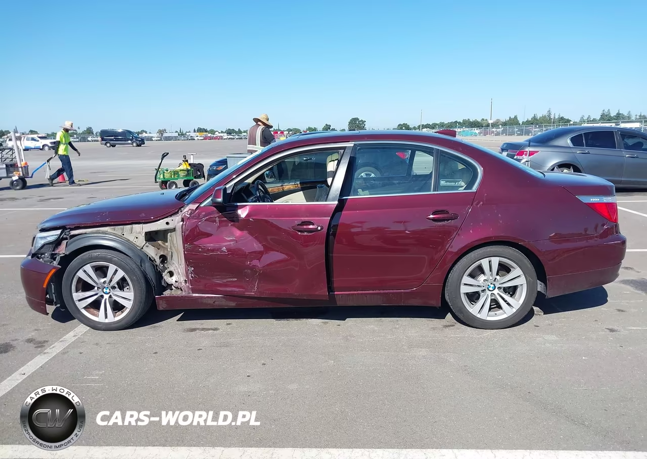 2010 BMW 528I VIN:WBANU5C50AC442112 - 14