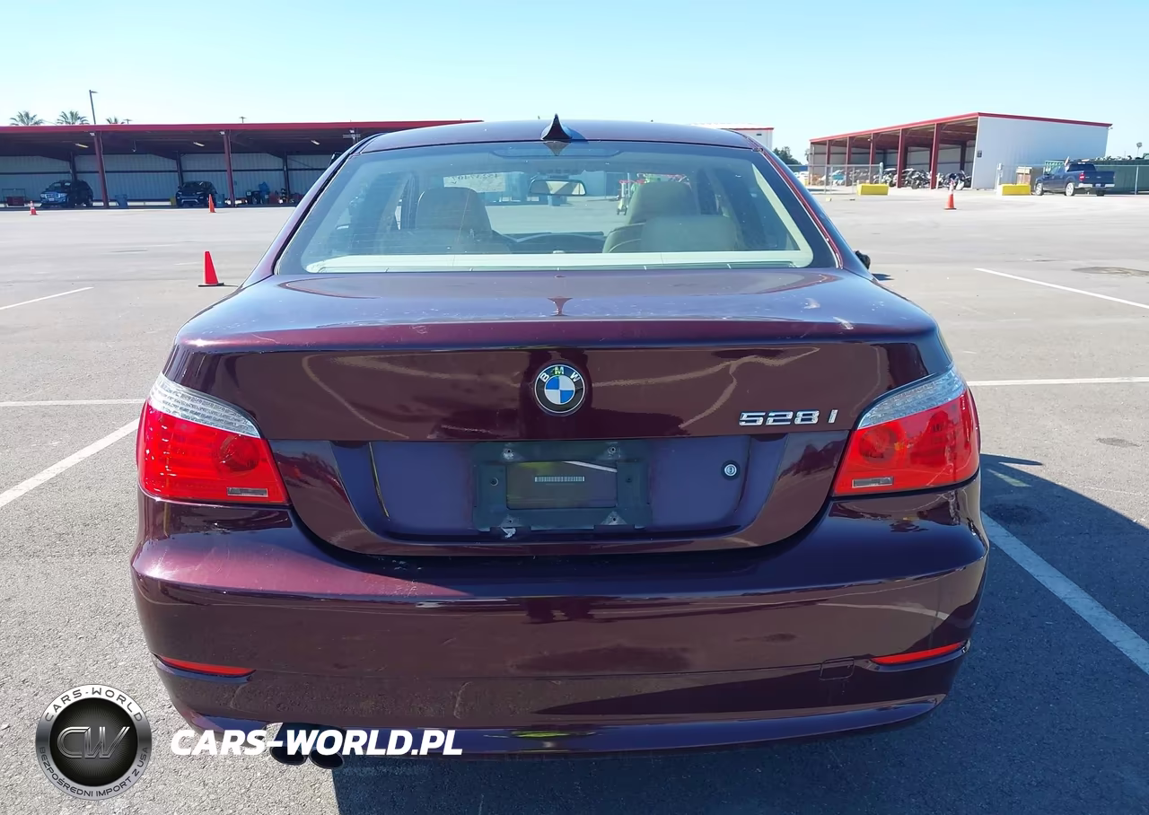2010 BMW 528I VIN:WBANU5C50AC442112 - 16