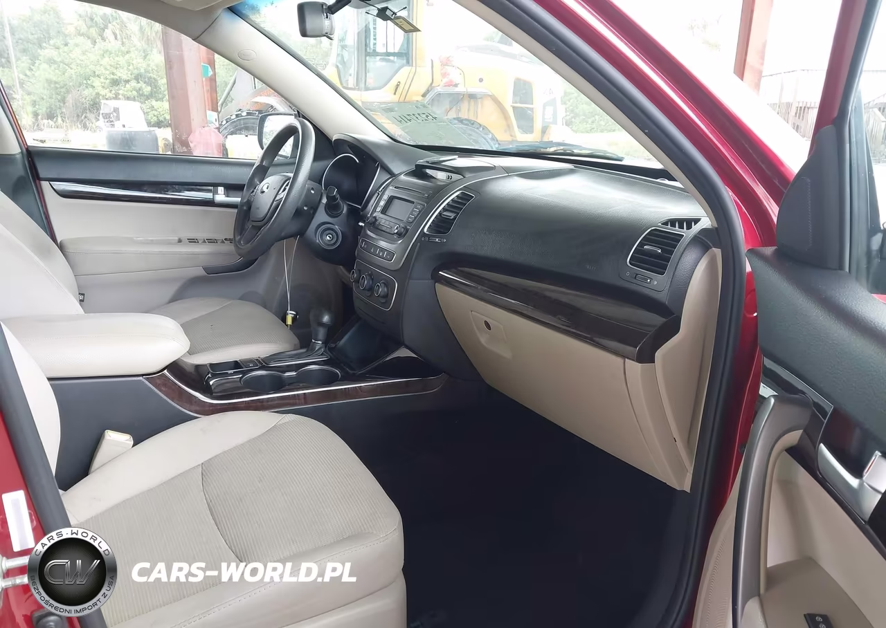 2015 Kia Sorento Lx VIN:5XYKT3A69FG643793 - 5