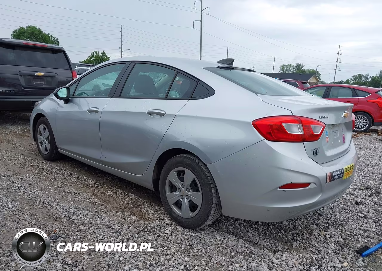 2017 Chevrolet Cruze Ls Auto VIN:1G1BC5SM0H7219243 - 3