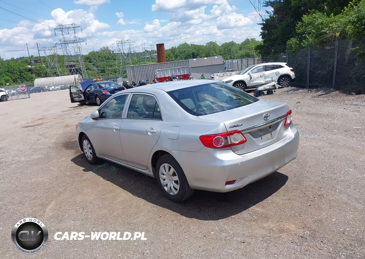 2013 Toyota Corolla L VIN:2T1BU4EE4DC954805 - 3