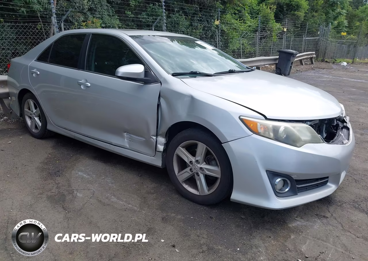 2014 Toyota Camry Se VIN:4T1BF1FK7EU775056 - 13