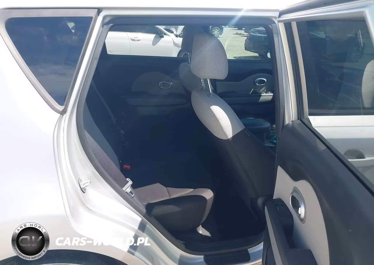 2019 Kia Soul VIN:KNDJN2A2XK7678119 - 8