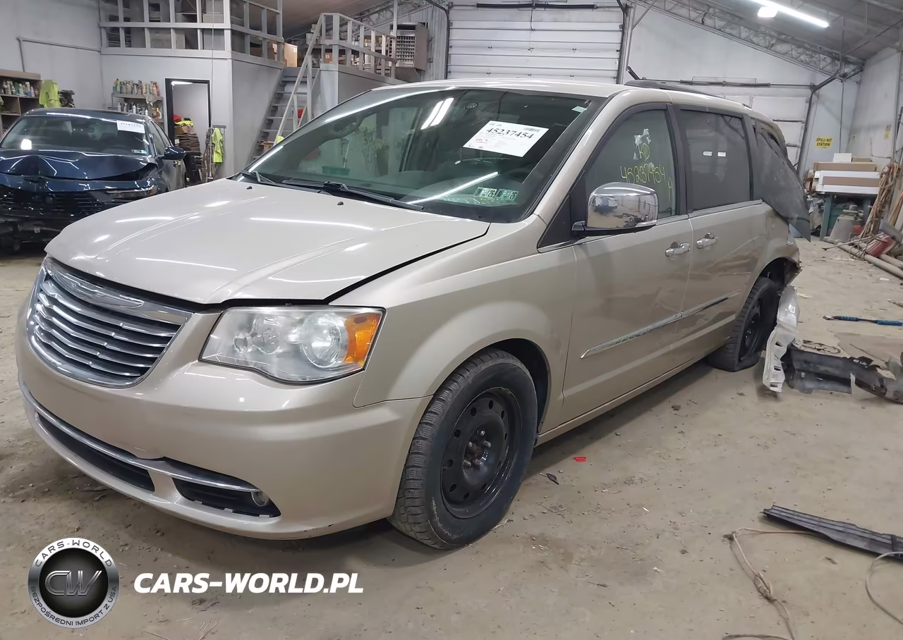 2013 Chrysler Town & Country Touring-L VIN:2C4RC1CG6DR810340 - 2