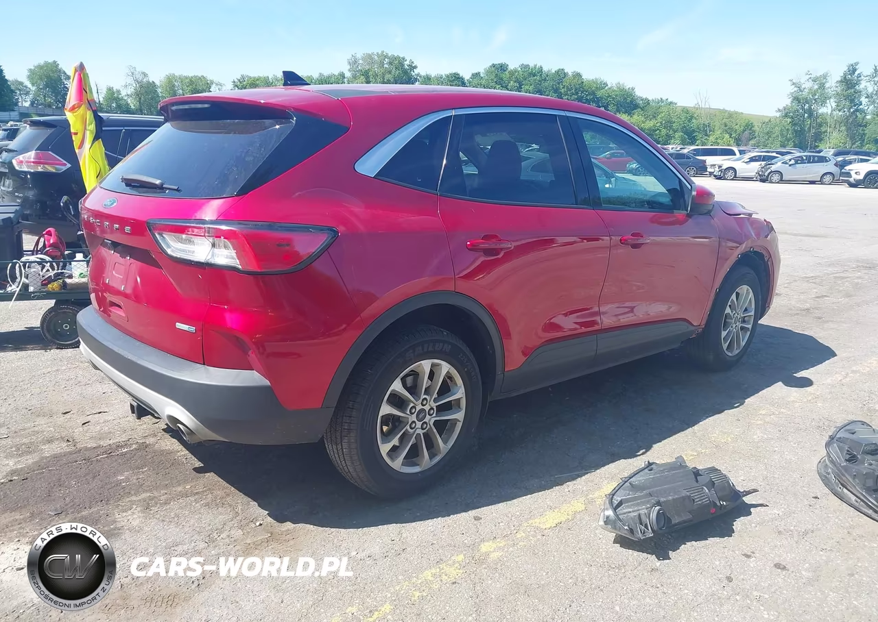 2020 Ford Escape Se VIN:1FMCU9G63LUA09560 - 4