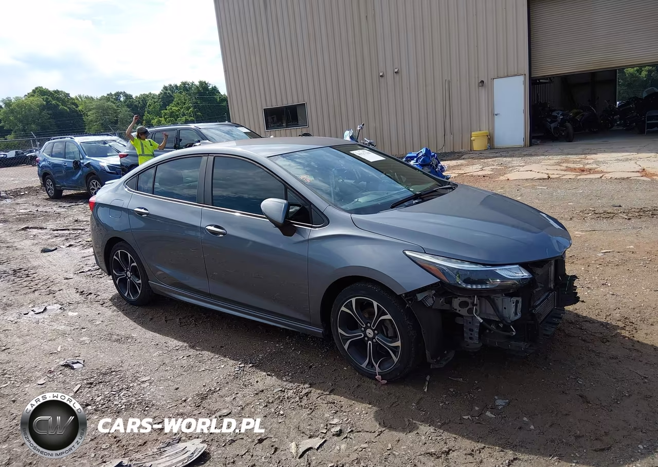 2019 Chevrolet Cruze Lt – zdjęcie 1 z 17