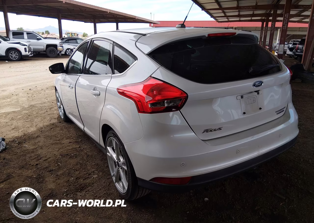 2016 Ford Focus Titanium VIN:1FADP3N28GL259990 - 3