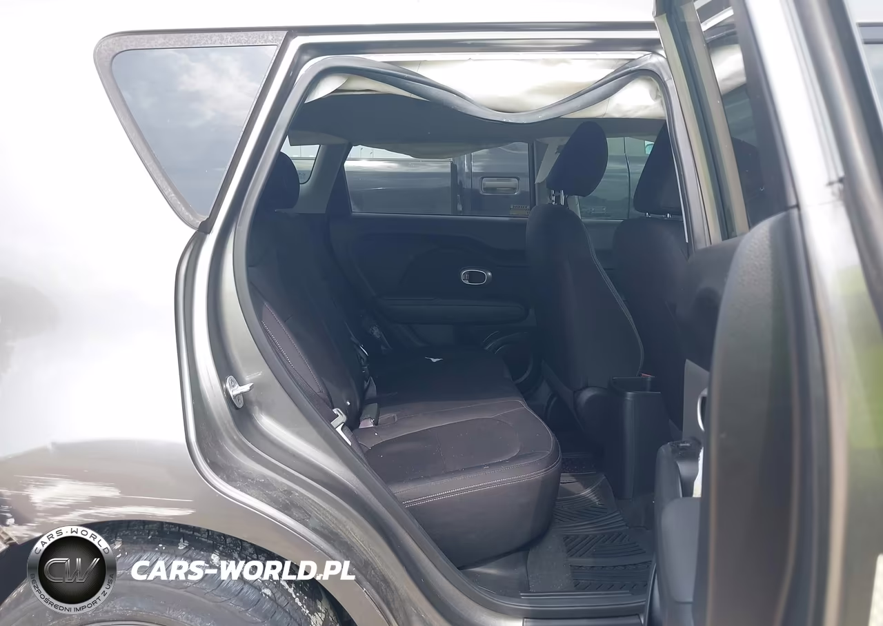 2015 Kia Soul VIN:KNDJN2A2XF7136573 - 8