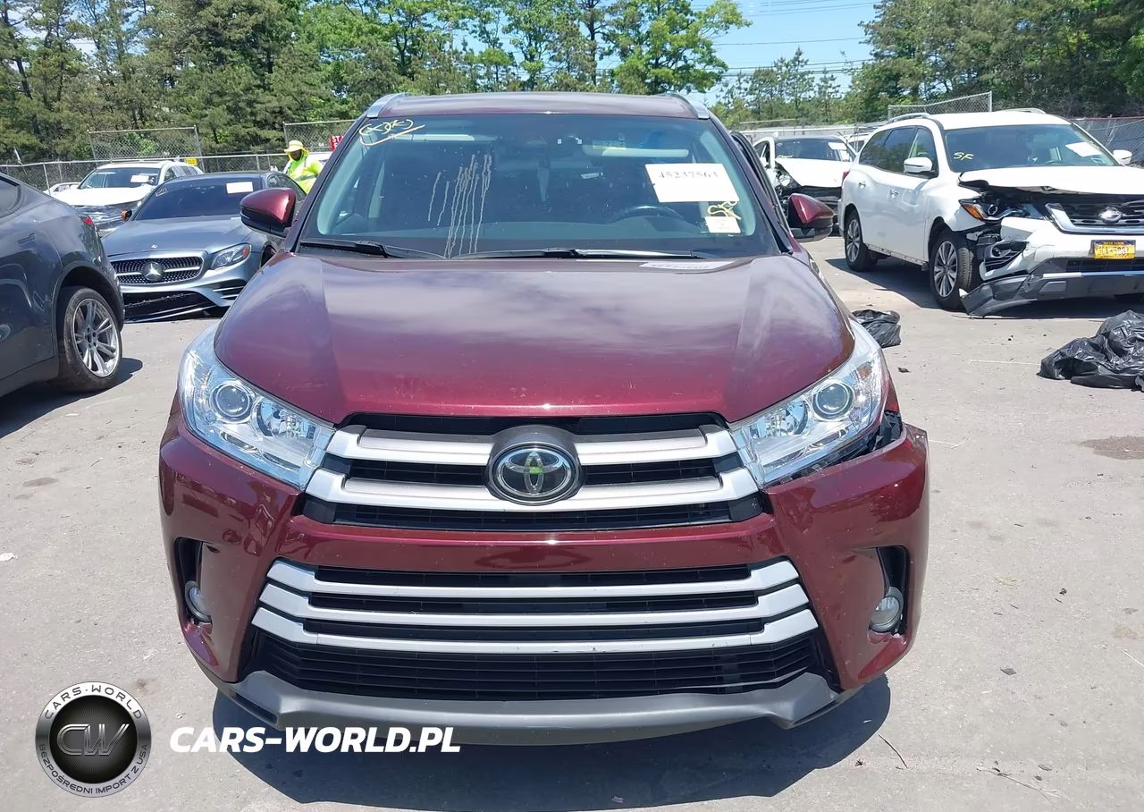 2019 Toyota Highlander Xle VIN:5TDJZRFH5KS745550 - 13