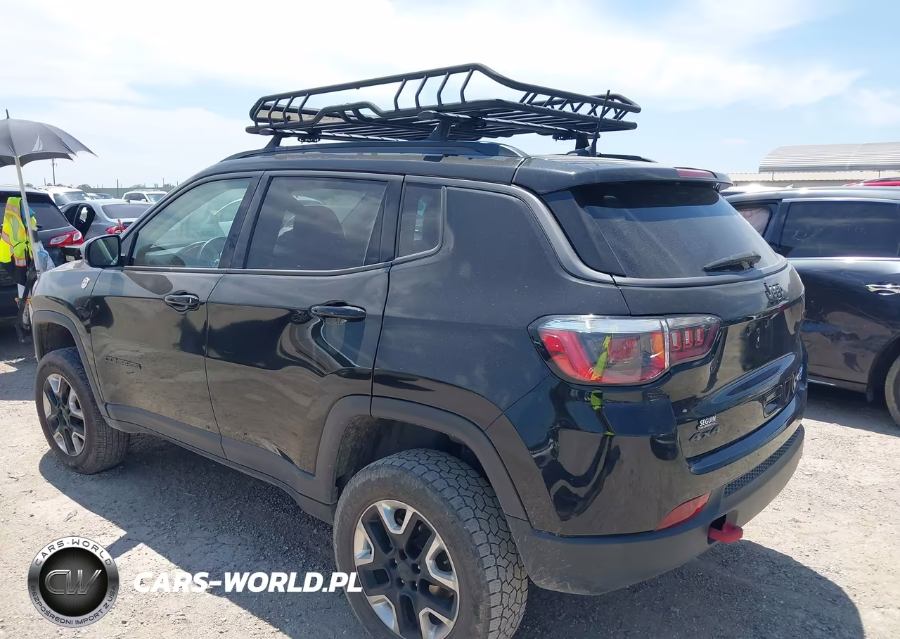 2018 Jeep Compass Trailhawk 4X4 VIN:3C4NJDDB4JT324143 - 3