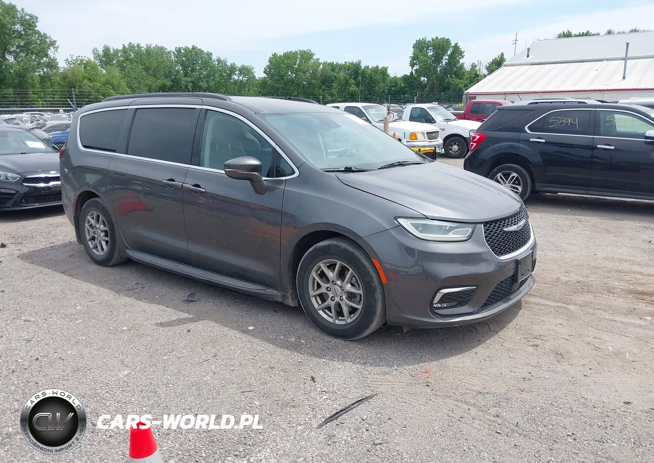 2021 Chrysler Pacifica Touring – zdjęcie 1 z 16