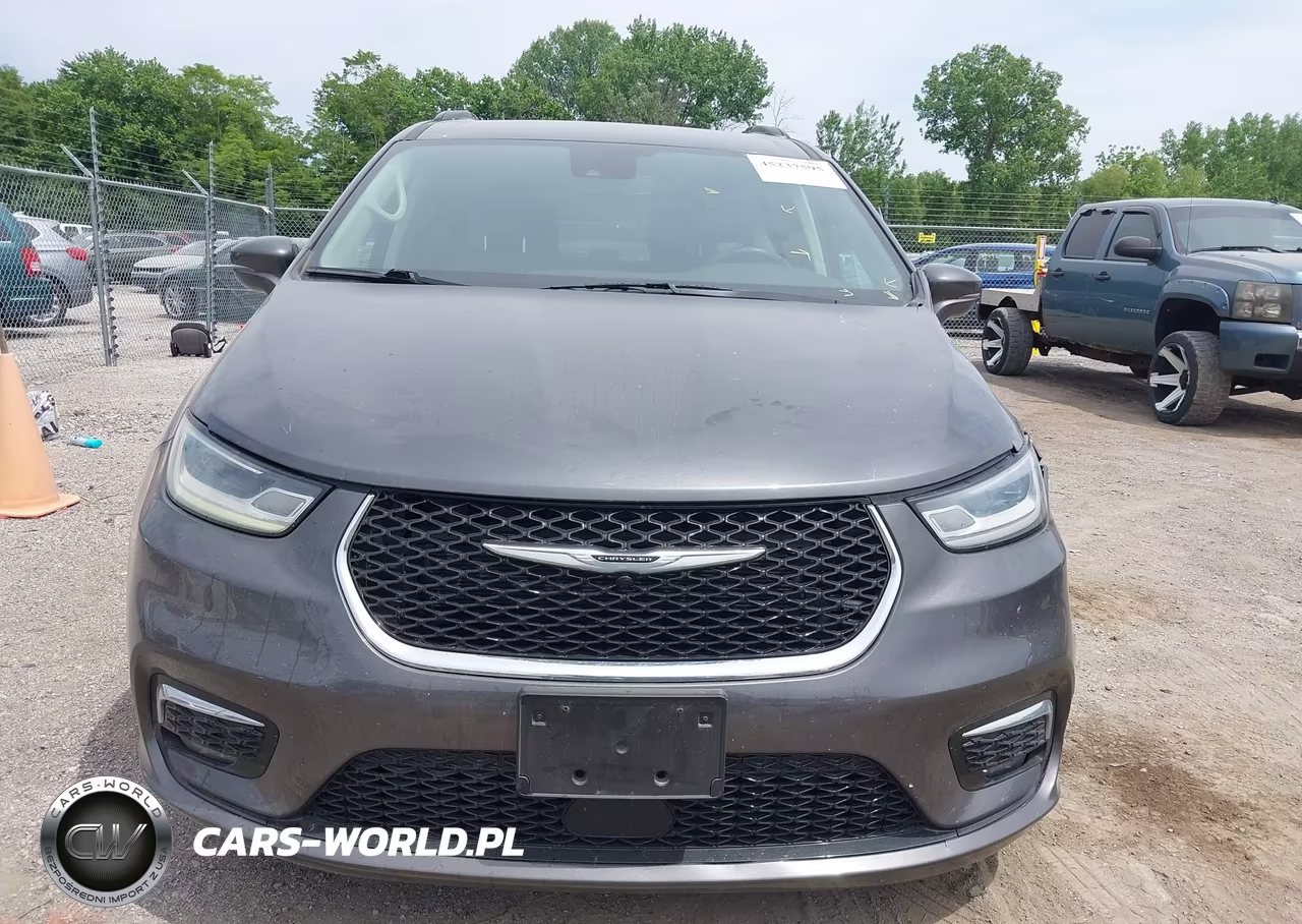 2021 Chrysler Pacifica Touring VIN:2C4RC1FG9MR527152 - 12