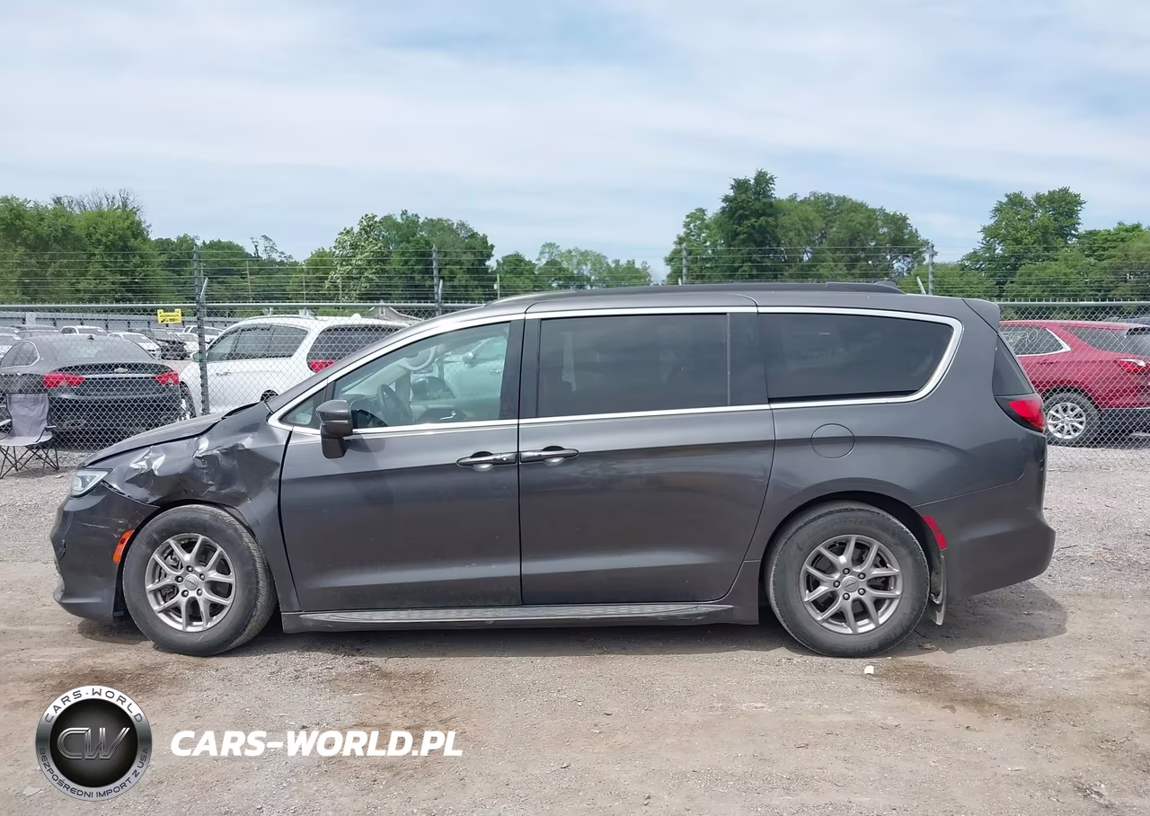 2021 Chrysler Pacifica Touring VIN:2C4RC1FG9MR527152 - 14