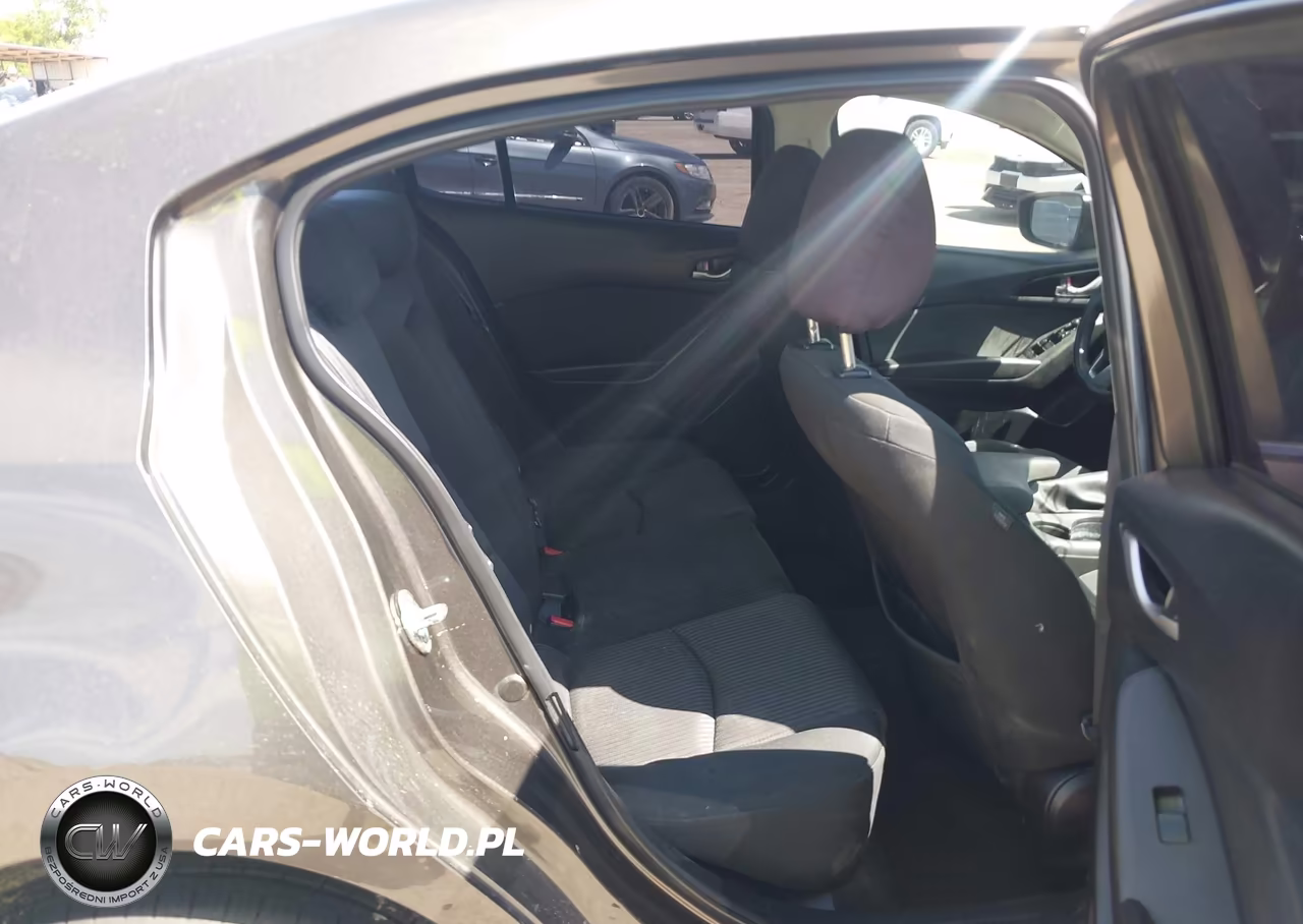 2016 Mazda Mazda3 I Sport VIN:JM1BM1U78G1331097 - 8