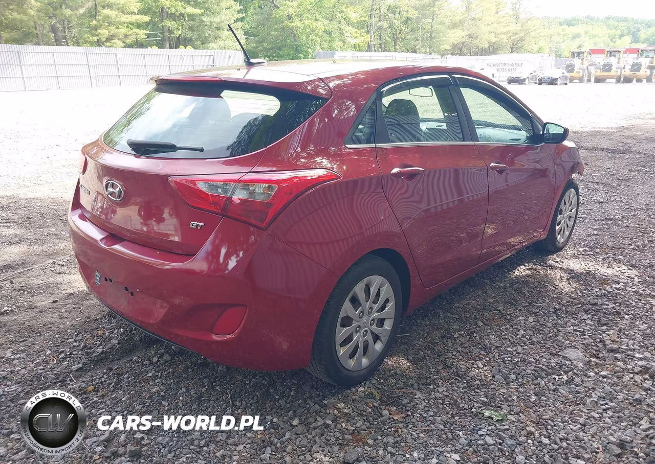 2016 Hyundai Elantra Gt VIN:KMHD35LH9GU305163 - 4