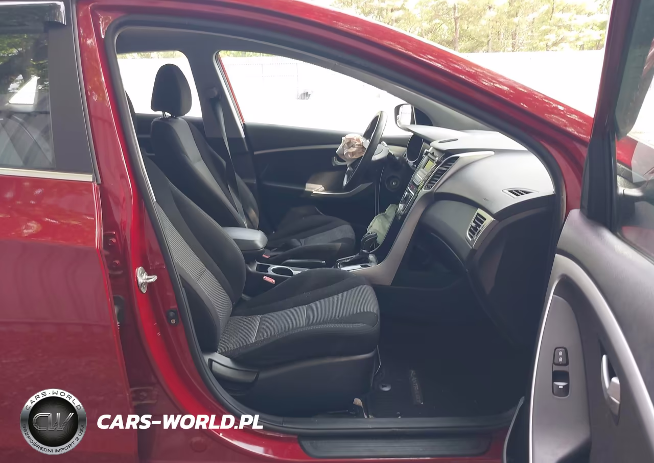 2016 Hyundai Elantra Gt VIN:KMHD35LH9GU305163 - 5