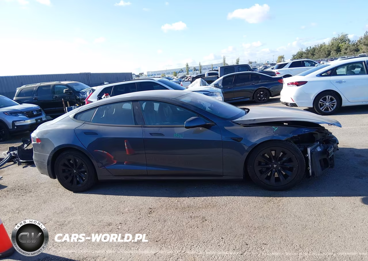 2020 Tesla Model S Long Range Dual Motor All-Wheel Drive-Long Range Plus Dual Motor All-Wheel Drive VIN:5YJSA1E20LF381926 - 14