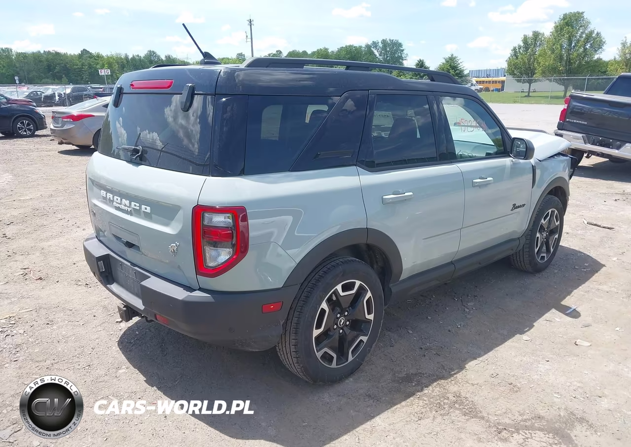 2021 Ford Bronco Sport Outer Banks VIN:3FMCR9C68MRA50816 - 4
