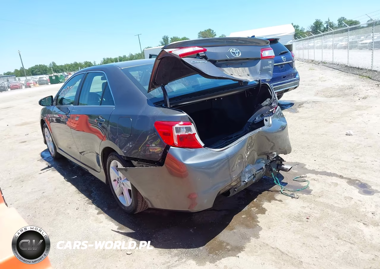 2014 Toyota Camry Se VIN:4T1BF1FK6EU816437 - 3