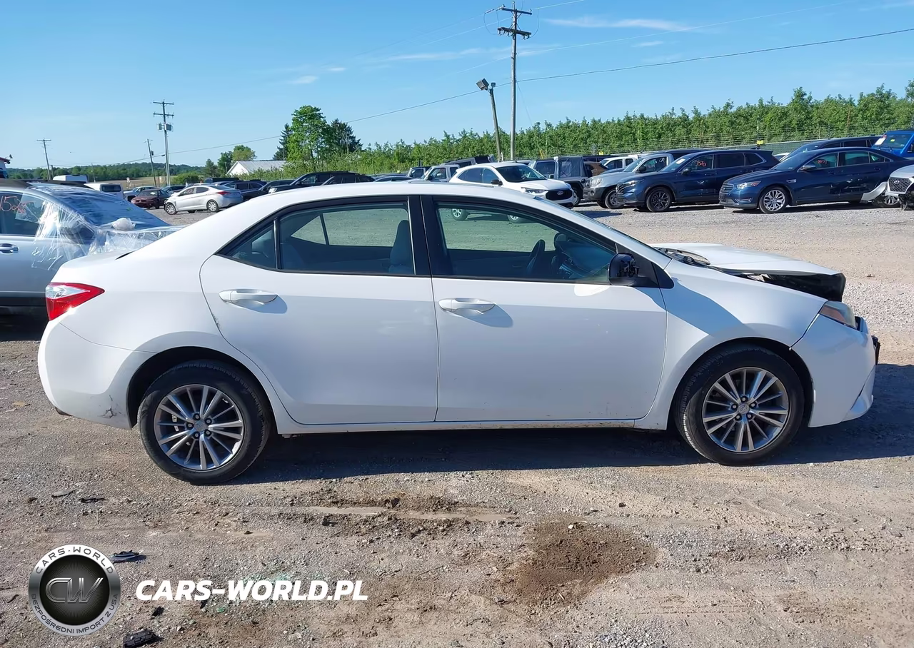 2015 Toyota Corolla Le Plus VIN:2T1BURHEXFC330227 - 13