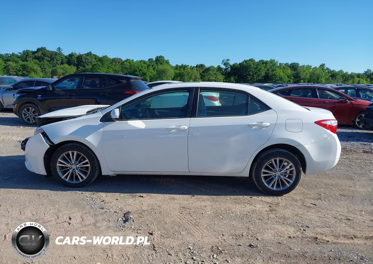2015 Toyota Corolla Le Plus VIN:2T1BURHEXFC330227 - 14