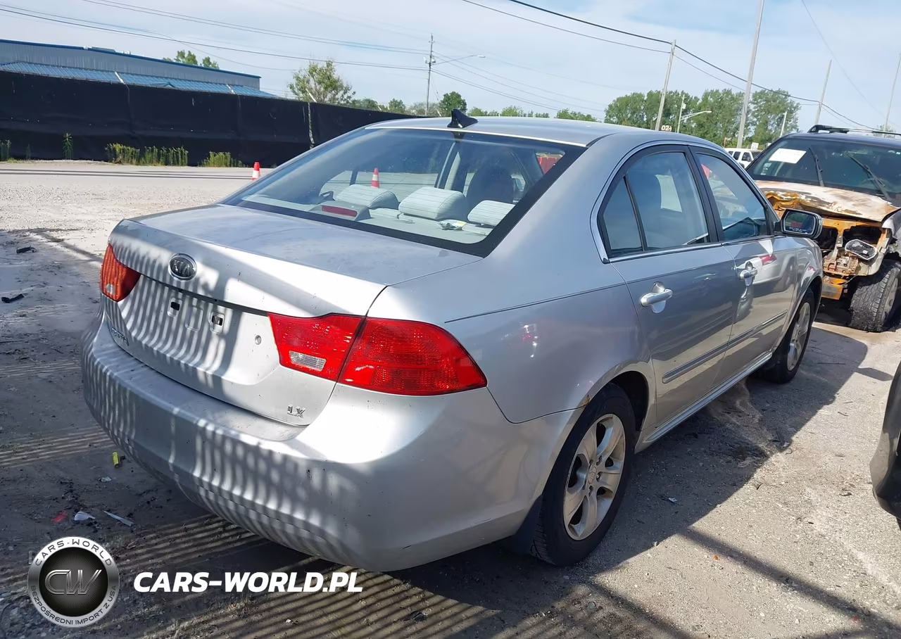 2009 Kia Optima Lx VIN:KNAGE228595294930 - 4