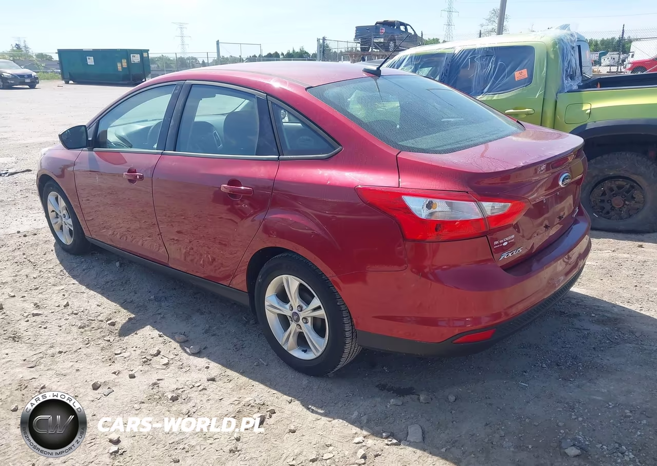 2013 Ford Focus Se VIN:1FADP3F27DL126695 - 3