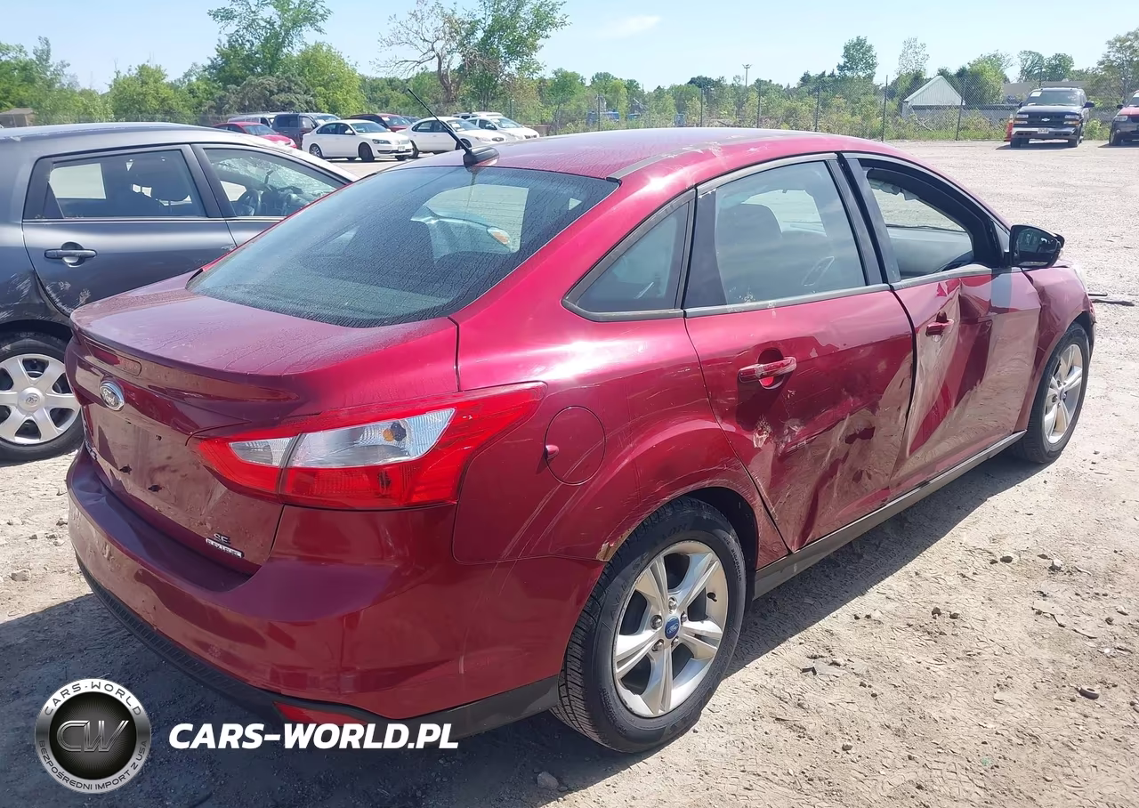 2013 Ford Focus Se VIN:1FADP3F27DL126695 - 4