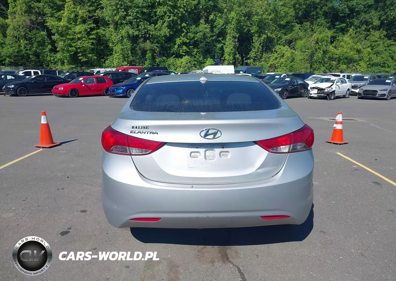 2011 Hyundai Elantra Gls VIN:5NPDH4AE3BH050604 - 16