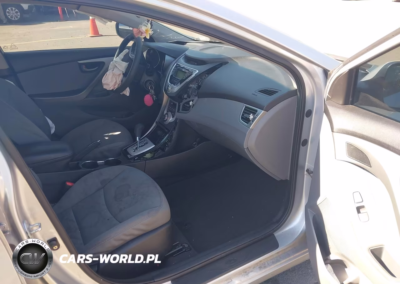 2011 Hyundai Elantra Gls VIN:5NPDH4AE3BH050604 - 5