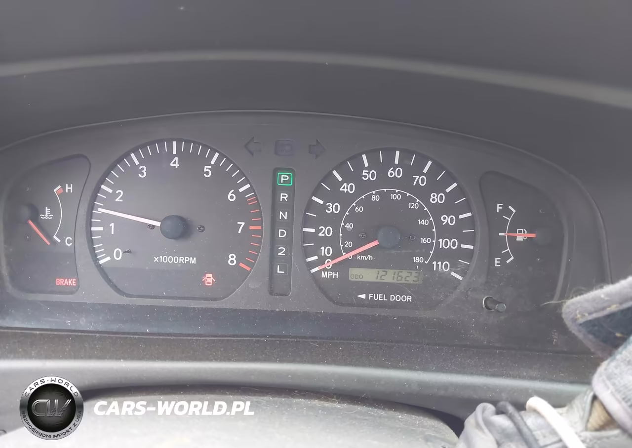 2000 Toyota Sienna Le VIN:4T3ZF13C3YU222119 - 7